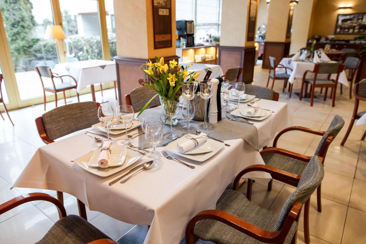 Business Hotel Vega Wroclaw Dış mekan fotoğraf