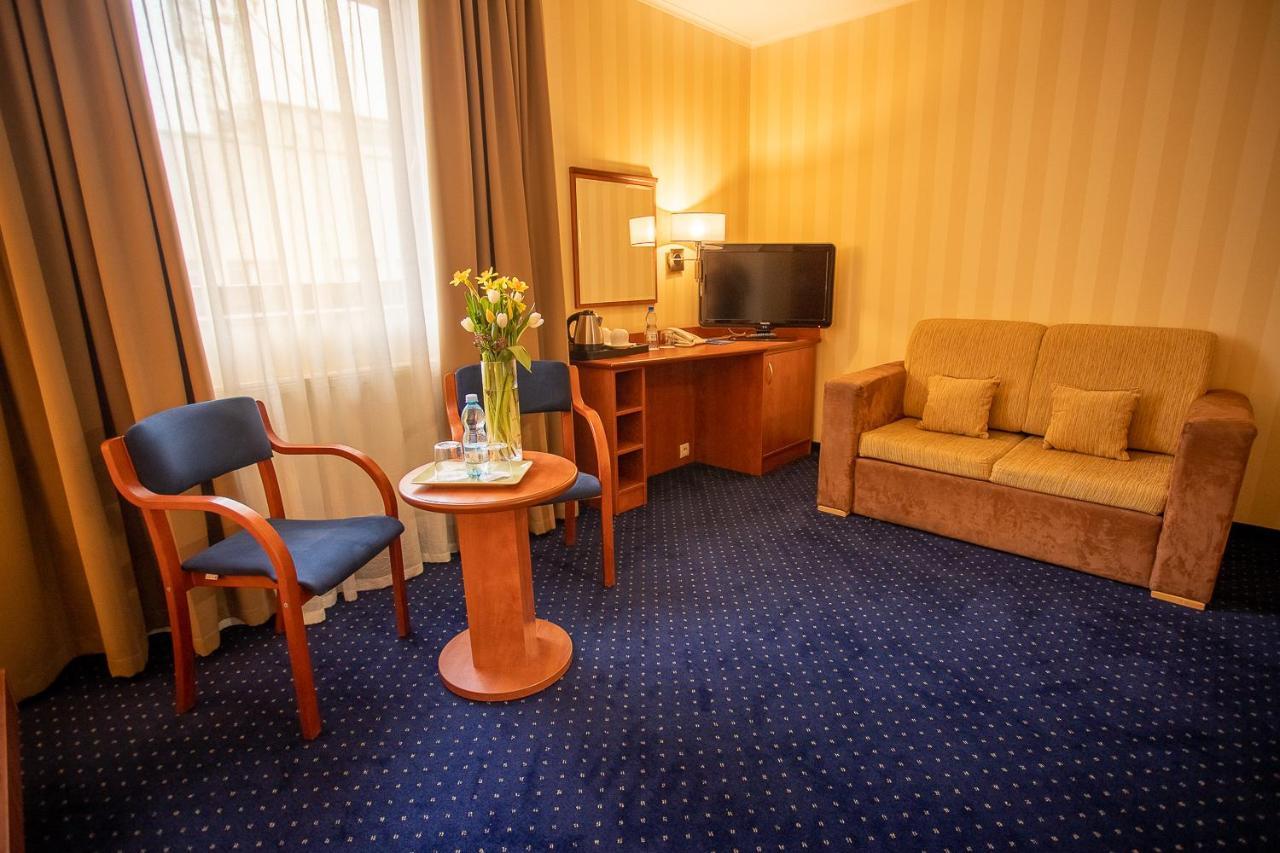 Business Hotel Vega Wroclaw Dış mekan fotoğraf