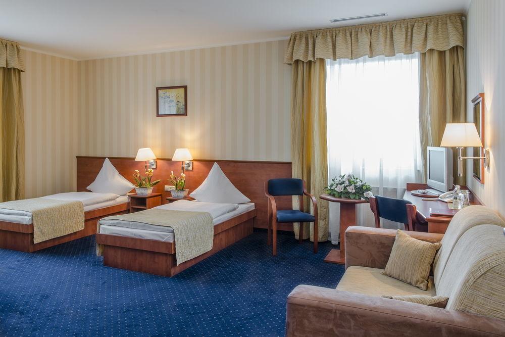 Business Hotel Vega Wroclaw Dış mekan fotoğraf
