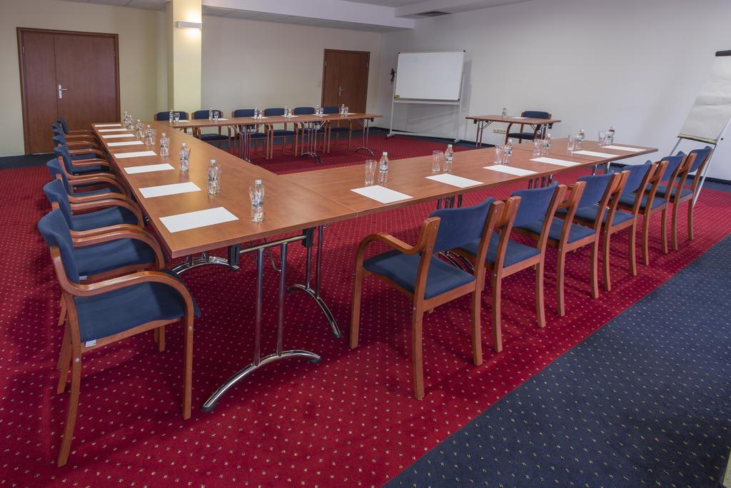 Business Hotel Vega Wroclaw Dış mekan fotoğraf